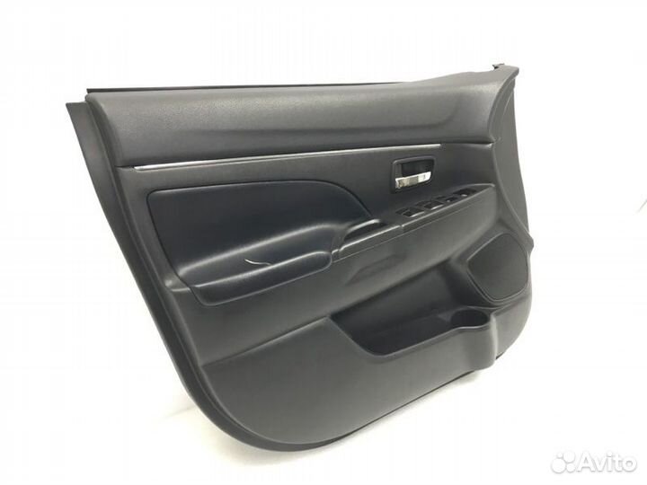 Обшивка двери задняя левая Mitsubishi Asx 2021
