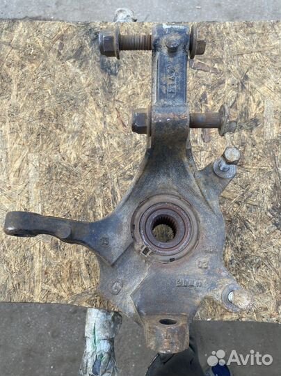 Поворотный кулак renault laguna 2