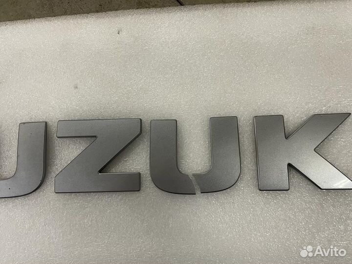 Буквы на suzuki