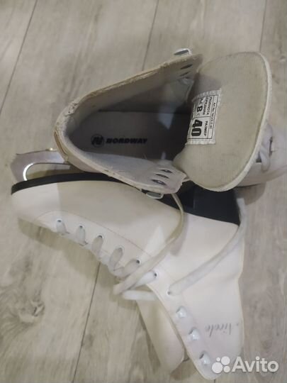 Коньки фигурные