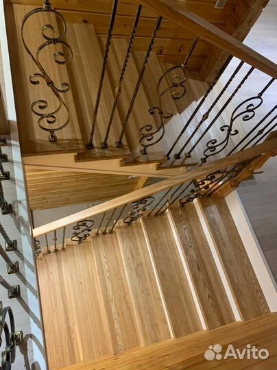 Деревянная лестница на заказ