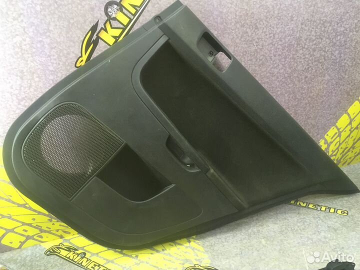 Обшивка задней правой двери Lancer Лансер 10