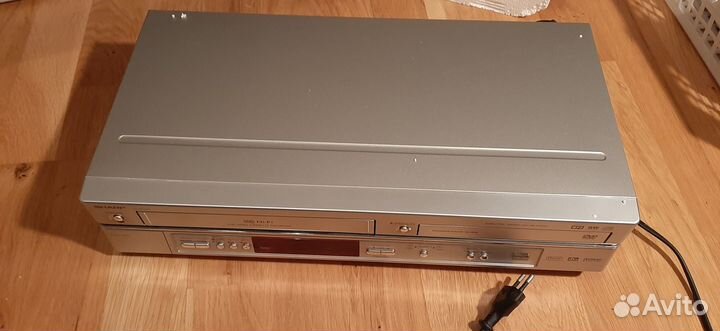 VCR DVD CD Плеер Sharp DV-NC230(RU)