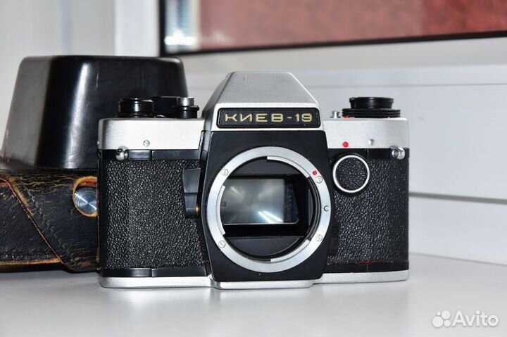 Киев-19 зеркальный пленочный фотоаппарат body