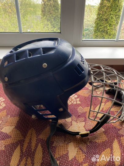 Хоккейный шлем koho