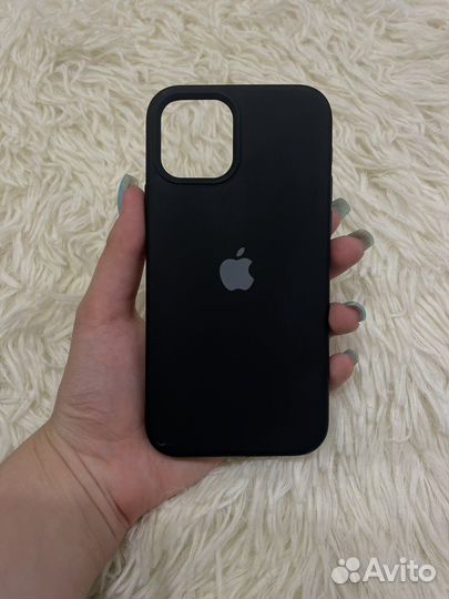 Чехол на iPhone 12