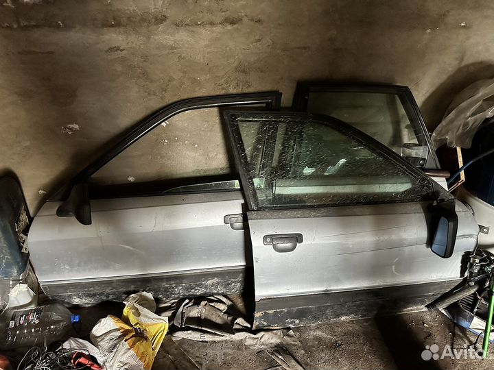 Двери на audi 80