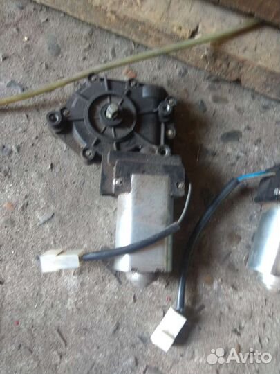 Электростеклоподъёмники передние ваз-2109