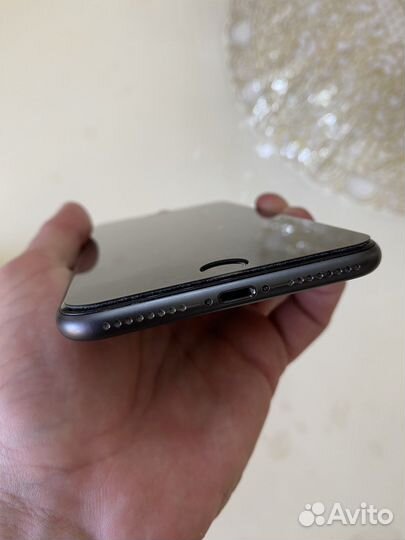 Телефон iPhone 8 plus