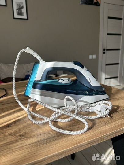 Утюг Centek CT-2327 B
