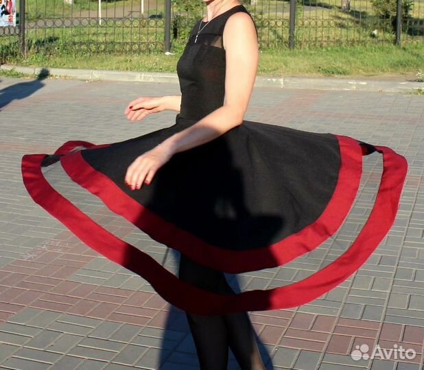 Платье чёрное 42 44 размер