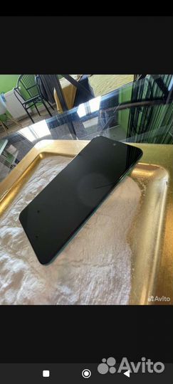 Продам смартфон