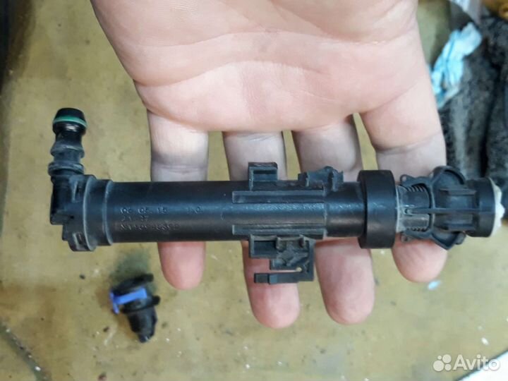 12-17 Ку5 Форсунка омывателя фары Левая audi Q5