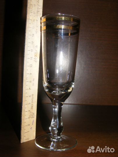 Гусь хрустальный. Фужер с позолотой