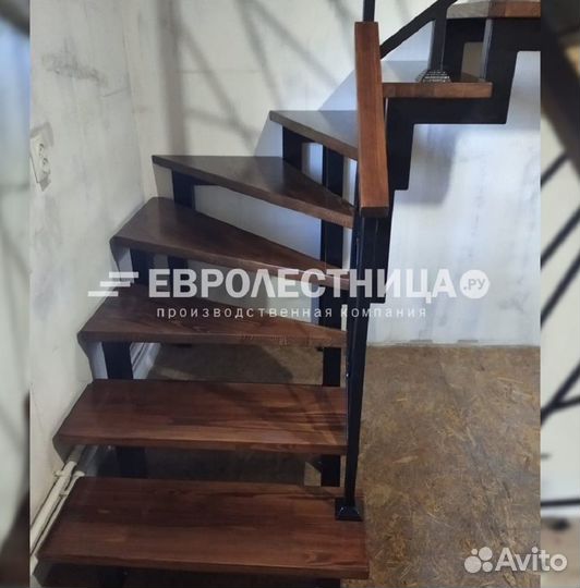 Лестница на второй этаж