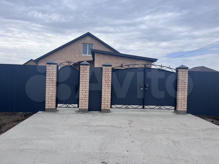 Дом 140 м² на участке 7,5 сот.