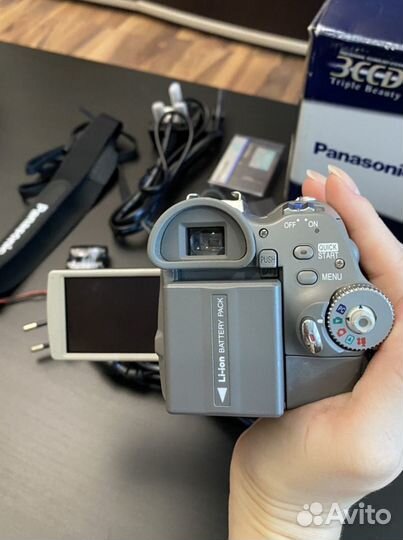 Видеокамера Panasonic NV-GS75