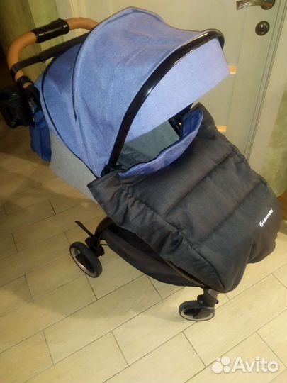 Прогулочная коляска