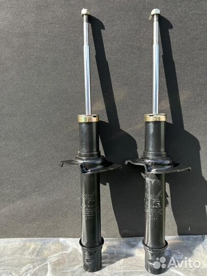 Передние стойки амортизатора honda accord 6 coupe