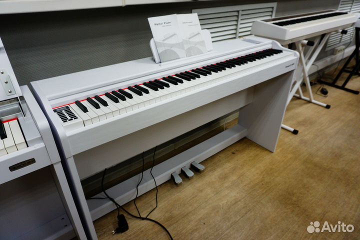 Цифровое пианино (электрофортепиано) / Комплекты