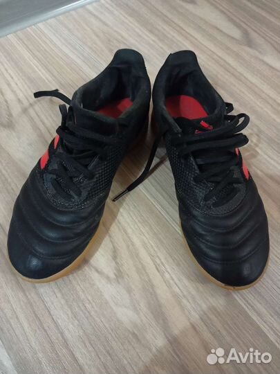 Кроссовки adidas