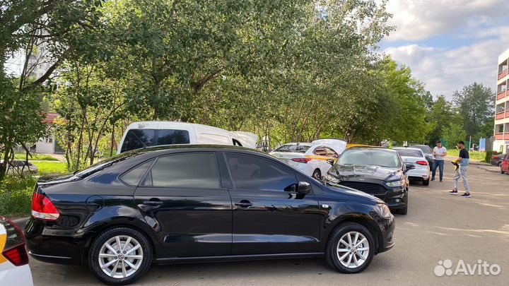 Volkswagen Polo 1.6 AT, 2015, 285 000 км