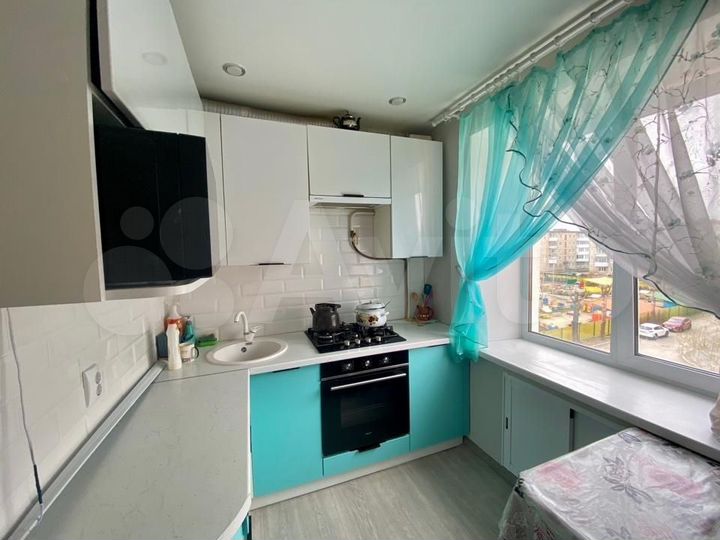 3-к. квартира, 61 м², 4/5 эт.