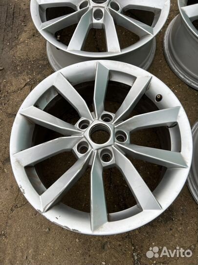 Диски R17 оригинал Skoda Yeti