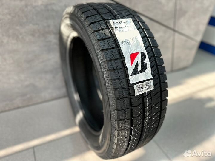 Bridgestone Blizzak Ice 205/55 R16