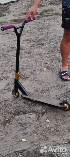 Трюковой самокат