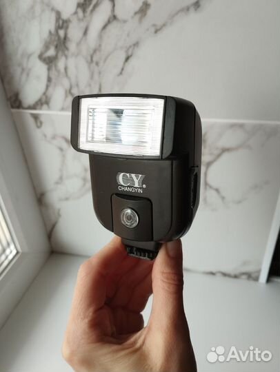 Вспышка для фотоаппарата