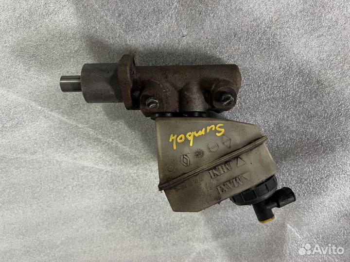 Главный тормозной цилиндр Renault Symbol