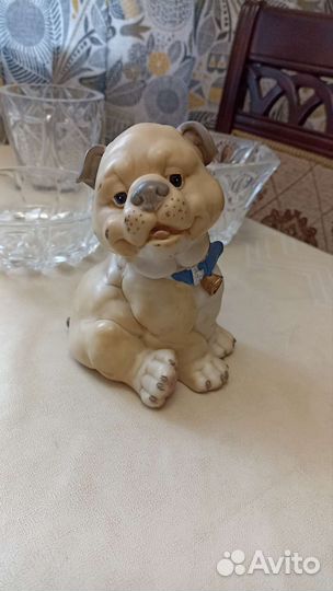 Фарфоровая копилка-статуэтка Собака