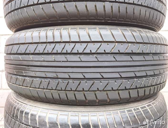 Yokohama A349 215/60 R17 96H