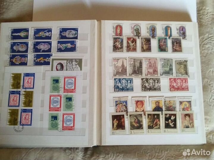 Большой альбом с марками искусство, транспорт