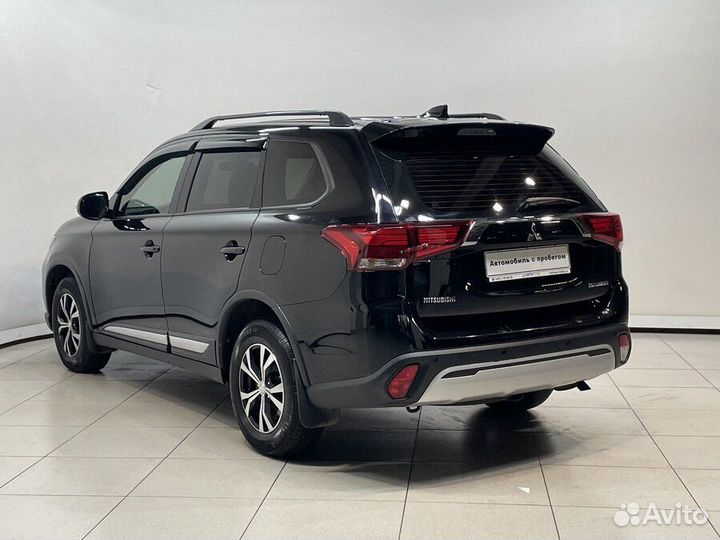 Mitsubishi Outlander 2 CVT, 2018, 51 056 км