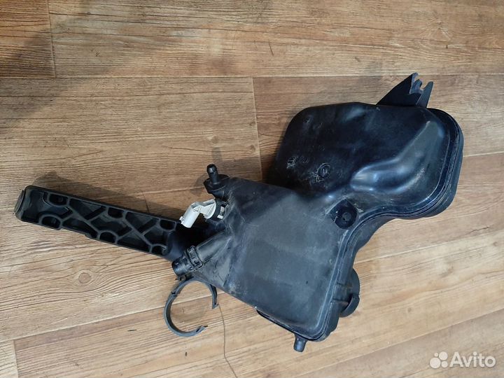 Расширительный бачок BMW E60 2,5-3.0D