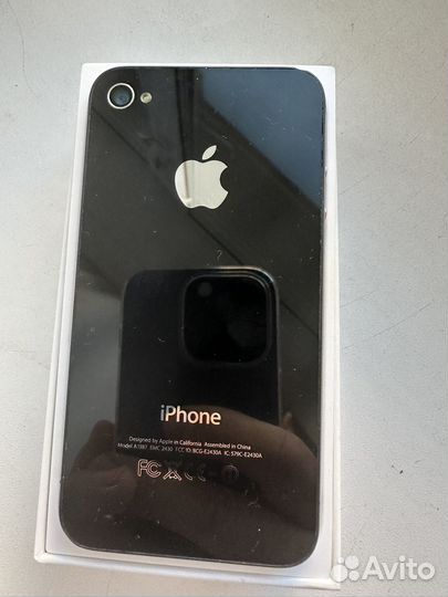 Телефон iPhone 4s