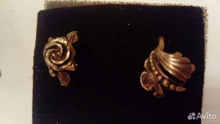 Бусы, брошь, кольца, серьги