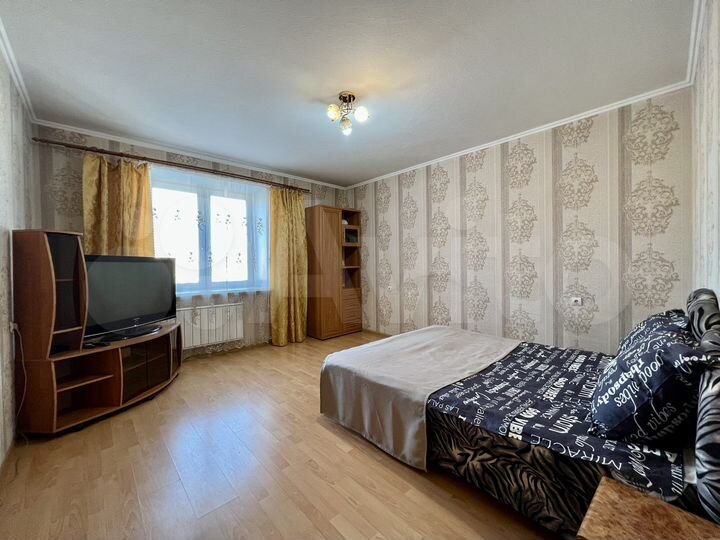 2-к. квартира, 100 м², 7/16 эт.