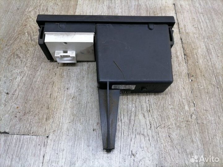 Часы Mazda 323 BJ zlde 1998