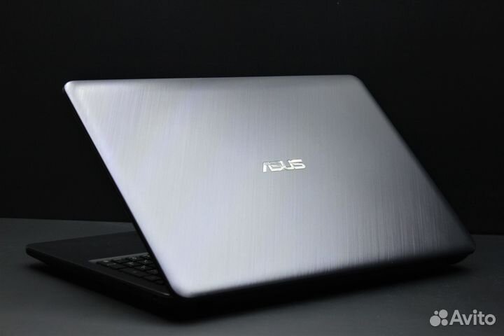 Игровой Asus I3-7 8gb ram Новый SSD 256gb MX110