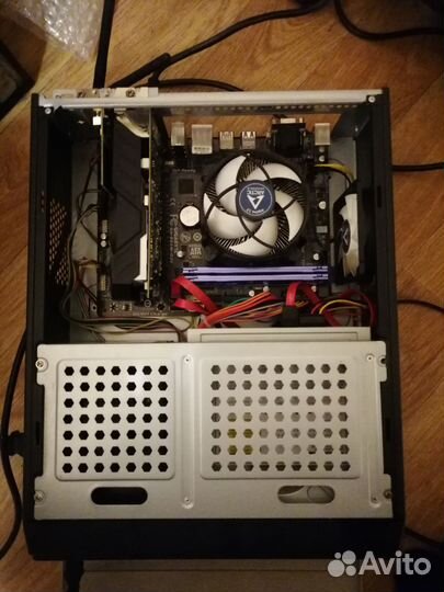 Компьютер в слим корпусе