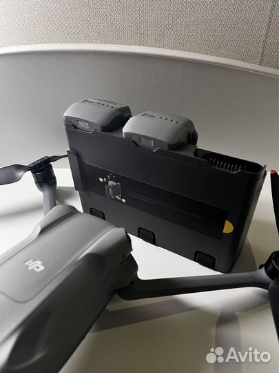 Квадрокоптер dji mavic air3 rc2 combo