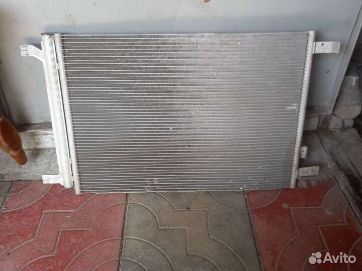 Радиатор кондиционера передний Skoda Octavia A7