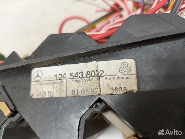 Блок предохранителей A1245402050