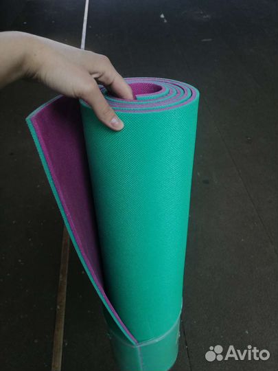 Коврик для йоги и фитнеса