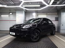 Porsche Macan 2.0 AMT, 2017, 72 000 км, с пробегом, цена 4 550 000 руб.