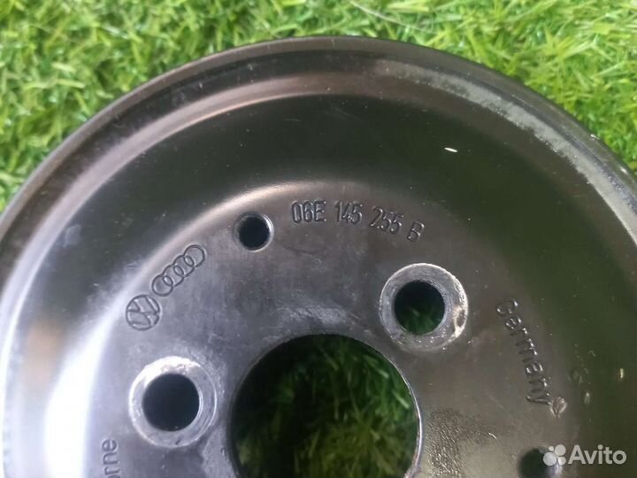 Шкив гура Audi 06E145255B