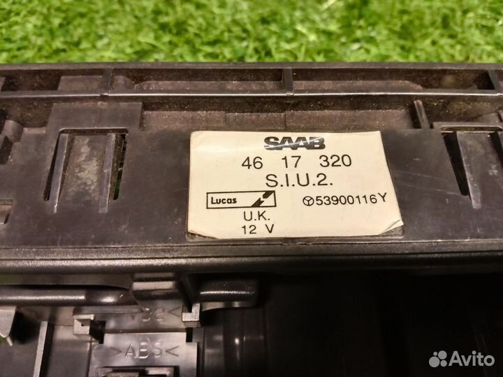 В наличии: Дисплей информационный Saab 900